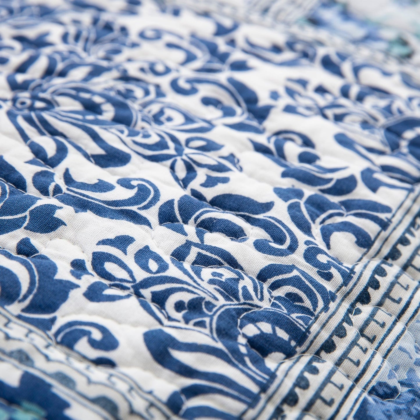 Pure Cotton Navy Blue Classic Bohemian Reversible Patchwork Quilt Sets 3 Pieces Coverlet Bedding Set with 2 Pillowcases