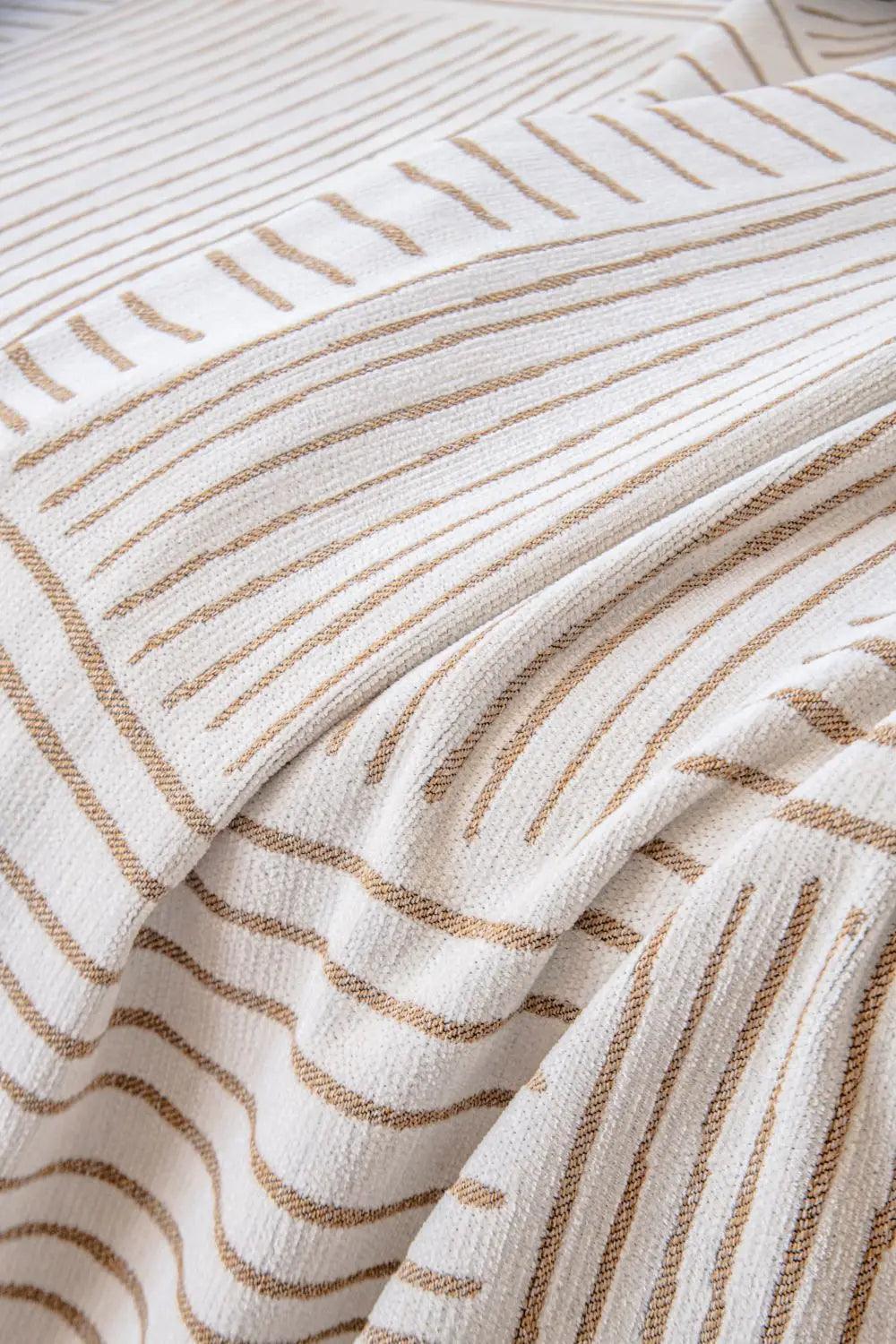 Chenille Striped Pattern Throw Blanket with Tassel 2 │ Nordic Jacquard Reversible Anti-cat Scratch Protection Sofa Cover