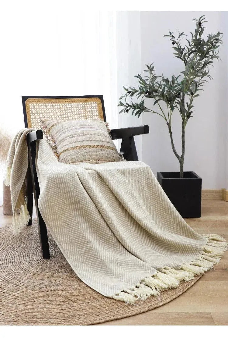 Modern Retro Geometric Knitted Blanket with Tassel │ Nordic Style Plaid Bedspread